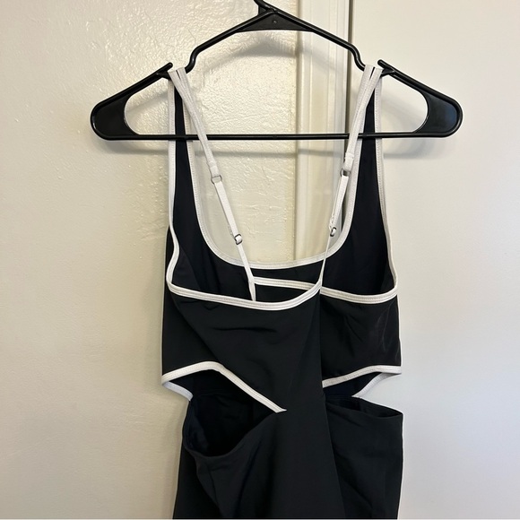 Abercrombie & Fitch Side Cutout Traveler Mini Dress Black White Size LP - Picture 6 of 10